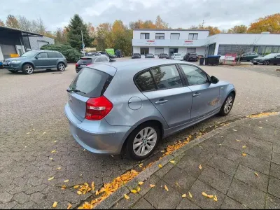 Gebraucht BMW 116 122 PS (89 kW) 2010 Blau Kleinwagen