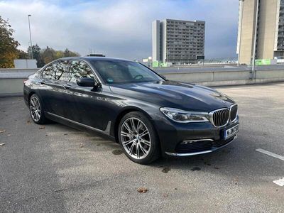BMW 730