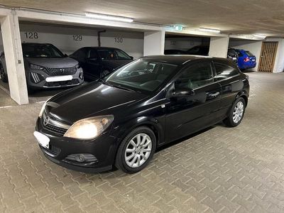 Opel Astra GTC