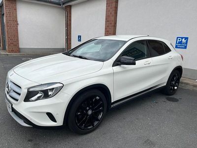 Mercedes GLA220