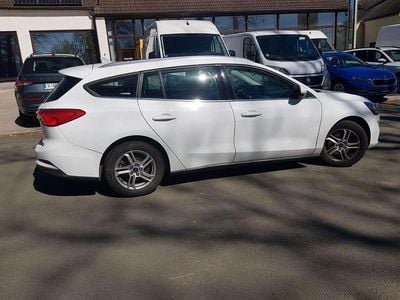 Usado Ford Focus Cool & Connect 101 HP (74 kW) 2019 Branco Carrinha