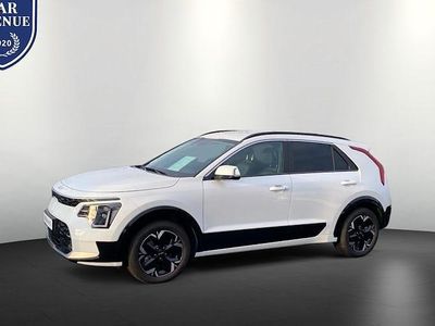 Weiß Gebraucht 2023 Kia Niro Spirit SUV | 28.990 € (Guter Preis)