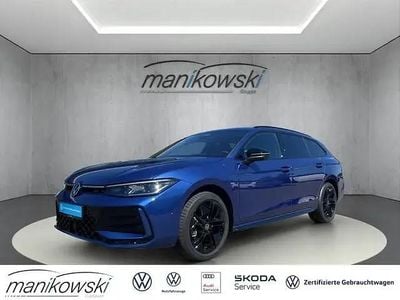 Second-hand VW Passat R-line 150 CP (110 kW) 2025 Albastru Break