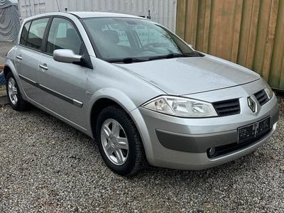 Usata Renault Mégane II 83 CV (61 kW) 2005 Argento Utilitaria