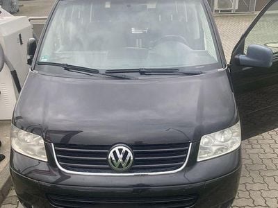 Schwarz Gebraucht 2006 VW T5 Trendline Van | 9.000 € (Teuer)