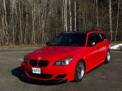 Gebraucht BMW 525 Performance 197 PS (144 kW) 2008 Rot Kombi
