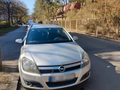 Gebraucht Opel Astra 105 PS (77 kW) 2006 Silber Kombi