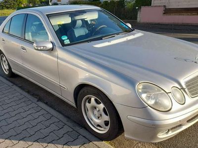 Mercedes E240