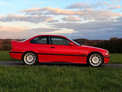 Gebraucht BMW 320 Performance 150 PS (110 kW) 1995 Rot Coupé