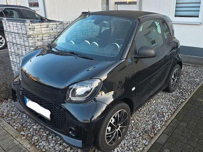 Schwarz Gebraucht 2020 Smart ForTwo Coupé Cabrio | 7.999 € (Guter Preis)