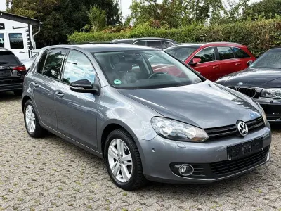 Gebraucht VW Golf VII Match 105 PS (77 kW) 2012 Grau Limousine