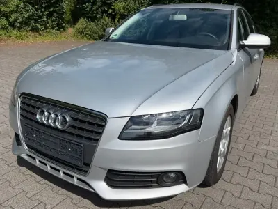 Gebraucht Audi A4 Attraction 160 PS (117 kW) 2011 Silber Kombi