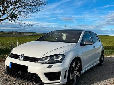 Second-hand VW Golf VII R 300 CP (220 kW) 2015 Alb Berlinǎ