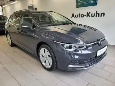 Gebraucht VW Golf VIII Style 150 PS (110 kW) 2023 Grau Kombi