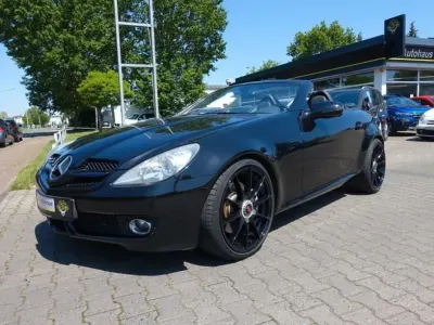 Używany Mercedes SLK300 2LOOK Edition 231 KM (169 kW) 2009 Czarny Kabriolet