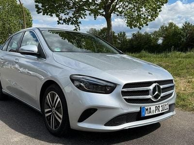 Second-hand Mercedes B220 190 CP (139 kW) 2020 Argintiu Monovolum
