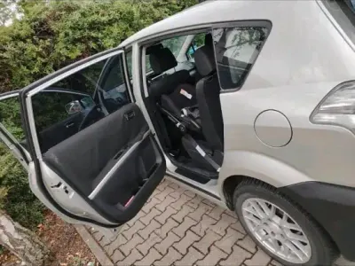 Gebraucht Toyota Corolla Verso 2004 Gold Van / Kleinbus