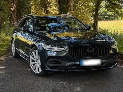 Gebraucht Volvo V90 Inscription 392 PS (288 kW) 2020 Blau Kombi
