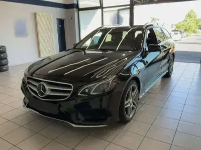Gebraucht Mercedes E350 AMG line 252 PS (185 kW) 2014 Obsidianschwarz  metalliclack Kombi