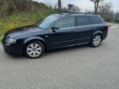 Używany Audi A4 S-line plus 155 KM (114 kW) 2004 Czarny Kombi