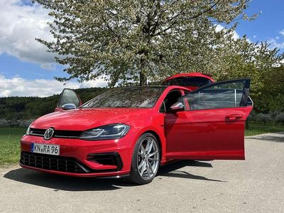 Second-hand VW Golf VII R 310 CP (228 kW) 2017 Roșu Berlinǎ