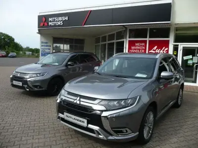 Gebraucht Mitsubishi Outlander P-HEV Plus 135 PS (99 kW) 2020 Grau SUV