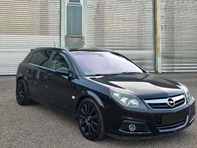 Gebraucht Opel Signum 175 PS (128 kW) 2006 Schwarz Kleinwagen