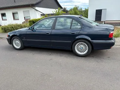 Gebraucht BMW 520 Basis 150 PS (110 kW) 1998 Blau Limousine