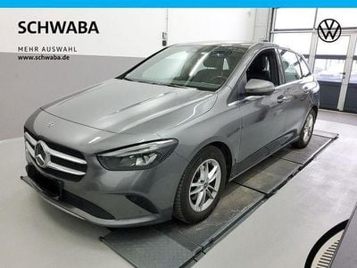 Gebraucht Mercedes B180 Style 136 PS (100 kW) 2020 Grau Van / Kleinbus