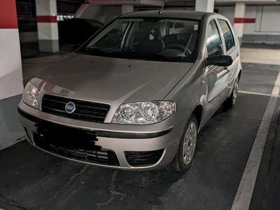 Gebraucht Fiat Punto 60 PS (44 kW) 2002 Silber Kleinwagen