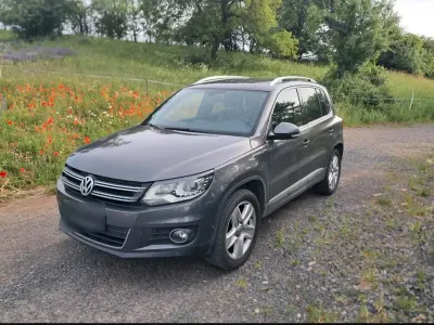 Gebraucht VW Tiguan Sport 177 PS (130 kW) 2013 Grau SUV