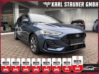 Käytetty Ford Focus ST-Line 125 HP (91 kW) 2023 Sininen Farmari