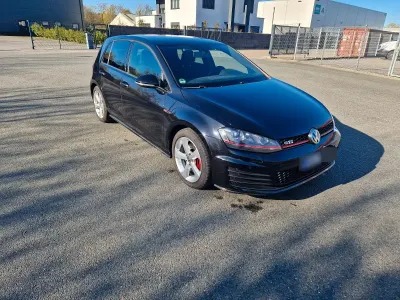 Gebraucht VW Golf VII GTI 220 PS (161 kW) 2014 Schwarz Limousine