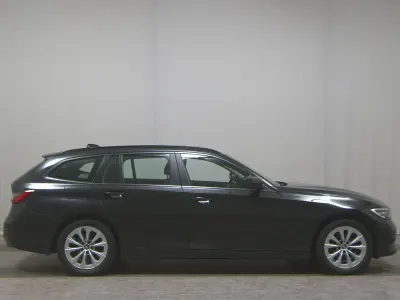 Gebraucht BMW 318 Sport Line 156 PS (114 kW) 2021 Schwarz Kombi