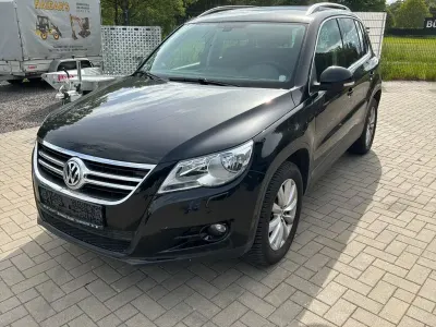 Używany VW Tiguan Team 140 KM (102 kW) 2011 Czarny SUV
