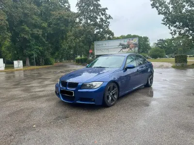 Gebraucht BMW 325 Basis 218 PS (160 kW) 2006 Blau Limousine
