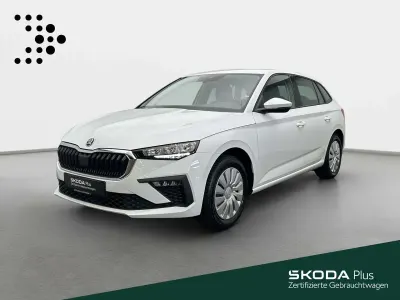 Gebraucht Skoda Scala Essence 95 PS (69 kW) 2025 Moonweiß perleffekt Kleinwagen