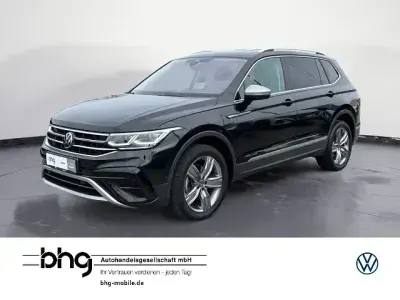 Gebraucht VW Tiguan Allspace Elegance 245 PS (180 kW) 2023 Schwarz SUV
