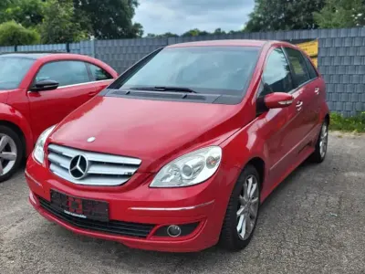Gebraucht Mercedes B170 116 PS (85 kW) 2006 Rot Van / Kleinbus