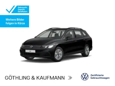 Gebraucht VW Golf VIII Life 116 PS (85 kW) 2023 Deep black perleffekt Kombi