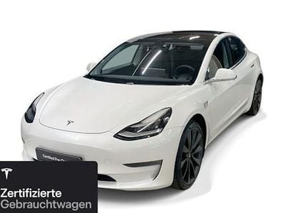 Begagnad Tesla Model 3 Performance 377 kW (513 HK) 2020 Vit Sedan