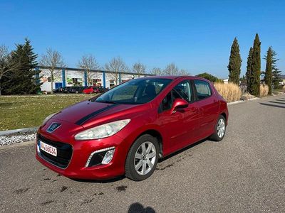 Gebraucht Peugeot 308 Active 120 PS (88 kW) 2011 Rot Kombi