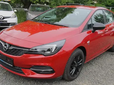 Gebraucht Opel Astra 131 PS (96 kW) 2021 Rot Limousine