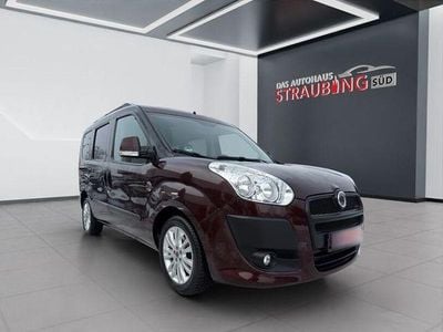 Rot Gebraucht 2011 Fiat Doblò Emotion Van / Kleinbus | 3.490 € (Fairer Preis)