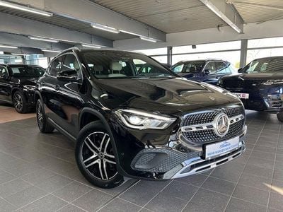 Gebraucht Mercedes GLA180 Business 116 PS (85 kW) 2023 Schwarz SUV