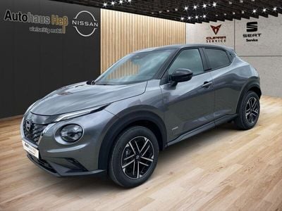 Dark grey/ black Gebraucht 2024 Nissan Juke N-Connecta SUV | 24.990 € (Fairer Preis)