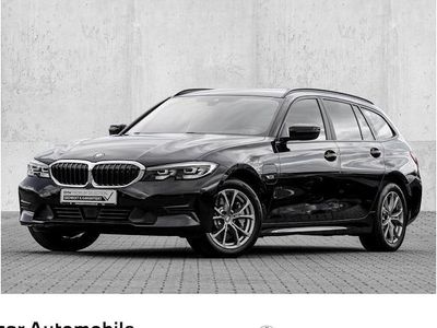 BMW 330e