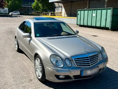 Gebraucht Mercedes E280 190 PS (139 kW) 2007 Beige Limousine