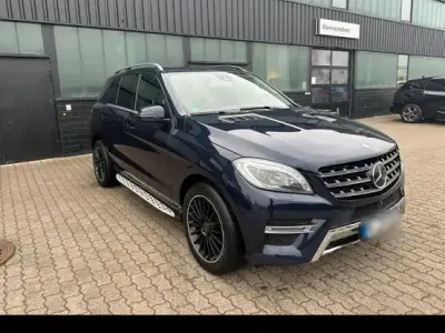 Gebraucht Mercedes ML350 AMG 258 PS (189 kW) 2014 Blau SUV