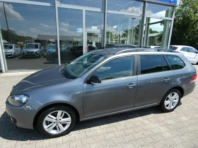 Gebraucht VW Golf VII Match 105 PS (77 kW) 2013 Grau Kombi